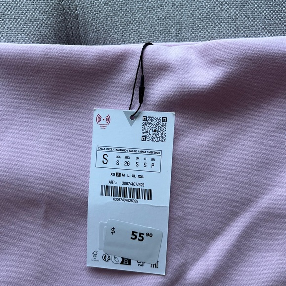 Pink skirt from Zara. - Picture 2 of 3